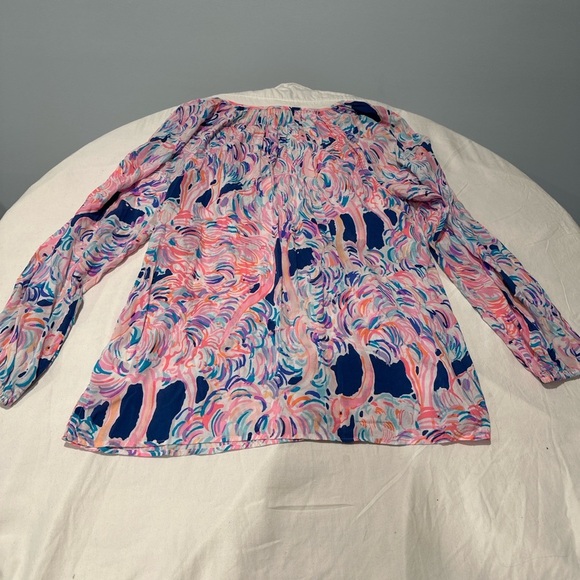 Lilly Pulitzer Women’s Blouse Size M Pink Blue Tropical Print Long Sleeve Top - Picture 5 of 5